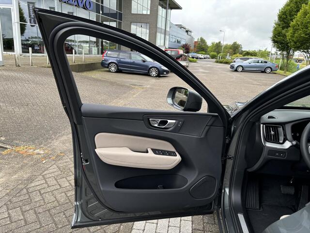 Volvo XC60 2.0 T6 Plug-in hybrid AWD Essential | Modeljaar 2026 | Forest Lake | Driver Assist | Climate pack | Park Assist