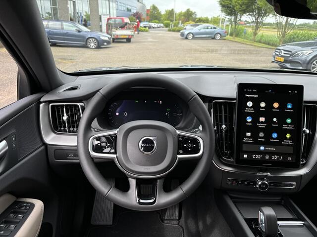Volvo XC60 2.0 T6 Plug-in hybrid AWD Essential | Modeljaar 2026 | Forest Lake | Driver Assist | Climate pack | Park Assist