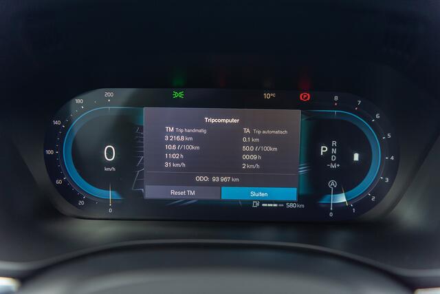 Volvo XC60 B4 Aut. Mild Hybrid Momentum Stoelverwarming 197pk