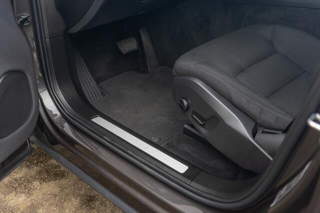 Volvo XC60 B4 Aut. Mild Hybrid Momentum Stoelverwarming 197pk