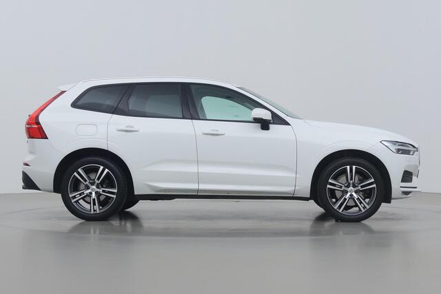 Volvo XC60 T5 AWD Momentum | BLIS | Camera | 20 Inch | Stoelverwarming | Apple Carplay | Getint Glas