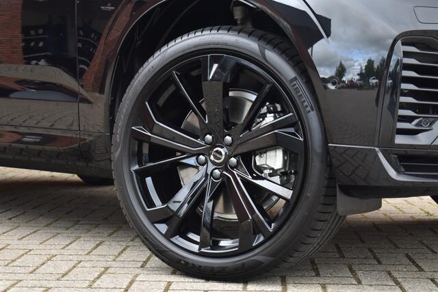 Volvo XC60 T6 350PK Plug-in hybrid AWD Ultra Black Edition | Gelamineerde zijruiten | Luchtvering | Visual park assist