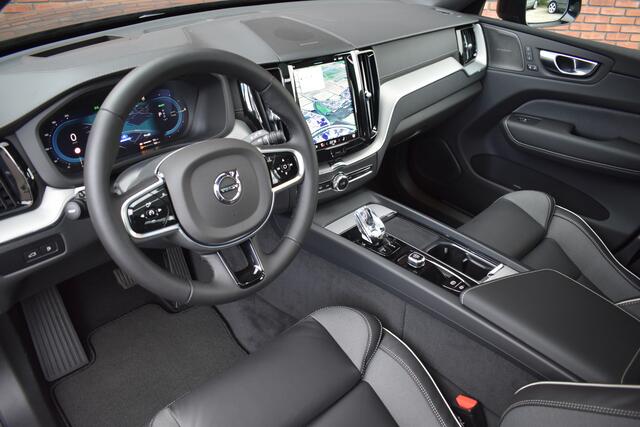 Volvo XC60 T6 350PK Plug-in hybrid AWD Ultra Black Edition | Gelamineerde zijruiten | Luchtvering | Visual park assist