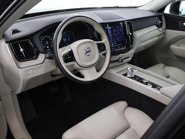 Volvo XC60 2.0 T8 Twin Engine AWD Inscription | Trekhaak | Panoramadak | Navigatiesysteem | Parkeercamera | Apple Carplay / Android Auto | Keyless Go |
