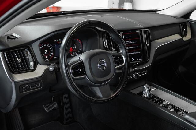 Volvo XC60 T8 Twin Engine AWD Inscription | Dealeronderhouden | 360° parkeercamera | Electrische bedienbare voorstoelen | Semi-electrische wegklapbare trekhaak | Stoelverwarming | Parkeersensoren voor + achter | Panoramadak | BLIS |