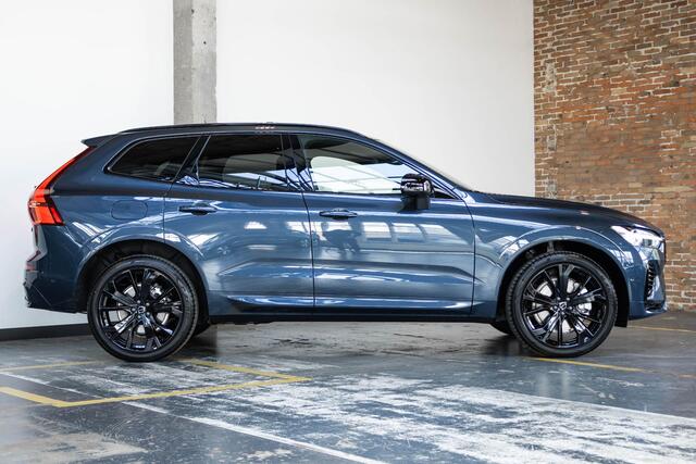 Volvo XC60 T6 Plug-in hybrid AWD Ultra Black Edition | Nieuw model! | Direct leverbaar | Adaptive cruise control | Google infotainment | luchtvering | Harman Kardon premium audio | 360° Parkeercamera | Parkeersensoren voor + achter | Stoel en stuurwiel verwarming | 