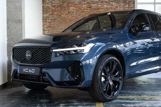 Volvo XC60 T6 Plug-in hybrid AWD Ultra Black Edition | Nieuw model! | Direct leverbaar | Adaptive cruise control | Google infotainment | luchtvering | Harman Kardon premium audio | 360° Parkeercamera | Parkeersensoren voor + achter | Stoel en stuurwiel verwarming | 
