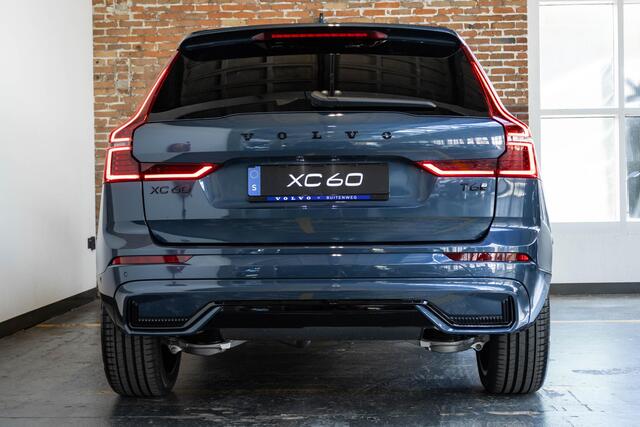 Volvo XC60 T6 Plug-in hybrid AWD Ultra Black Edition | Nieuw model! | Direct leverbaar | Adaptive cruise control | Google infotainment | luchtvering | Harman Kardon premium audio | 360° Parkeercamera | Parkeersensoren voor + achter | Stoel en stuurwiel verwarming | 