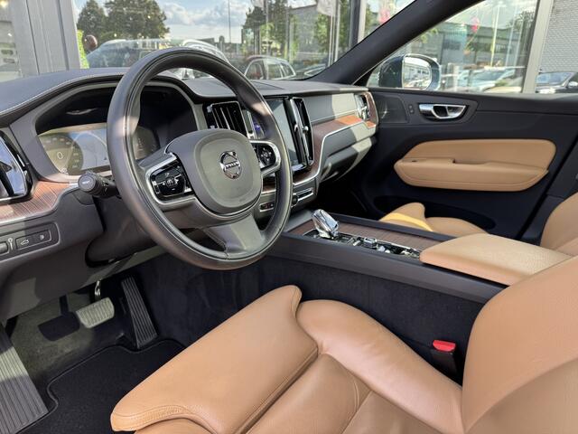 Volvo XC60 2.0 T8 AWD Inscription Trekhaak | Pano | Pilot Ass | 360 Camera