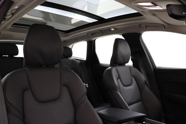 Volvo XC60 RECHARGE T6 AWD ULTIMATE DARK -PANO.DAK|B&W-AUDIO|LUCHTVERING|HEAD-UP DISP.|20"