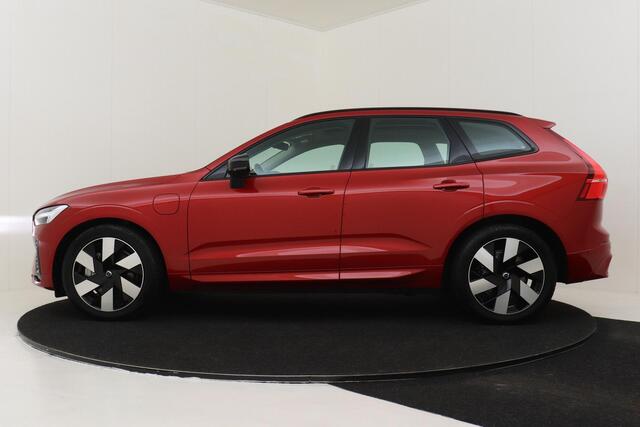 Volvo XC60 RECHARGE T6 AWD ULTIMATE DARK -PANO.DAK|B&W-AUDIO|LUCHTVERING|HEAD-UP DISP.|20"