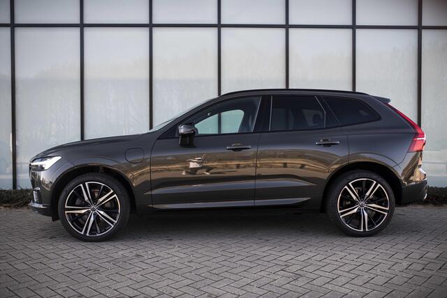 Volvo XC60 2.0 T8 Twin Engine AWD R-Design | Trekhaak | Luxury Line | Adaptieve Cruise Control | Head Up Display | 360 Camera | | Scandinavian Line | 21" |