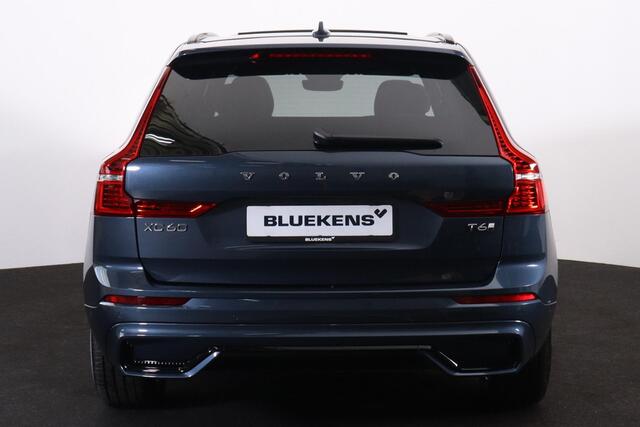 Volvo XC60 T6 Recharge AWD Plus Dark - LONG RANGE - Luchtvering - Panorama/schuifdak - IntelliSafe Assist & Surround - 360º Camera - Adaptieve LED koplampen - Verwarmde voorstoelen, stuur & achterbank - Parkeersensoren voor & achter - Elektr. bedienb. voorstoelen me