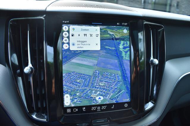 Volvo XC60 2.0 T6 Plug-in hybrid AWD R-Design PANO, LEER 69DKM