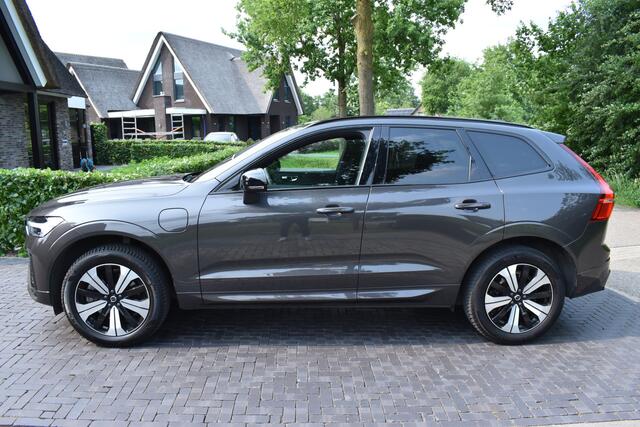 Volvo XC60 2.0 T6 Plug-in hybrid AWD R-Design PANO, LEER 69DKM