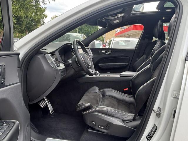 Volvo XC60 T8 AWD R-Design Keyless 360 Luchtvering Pano