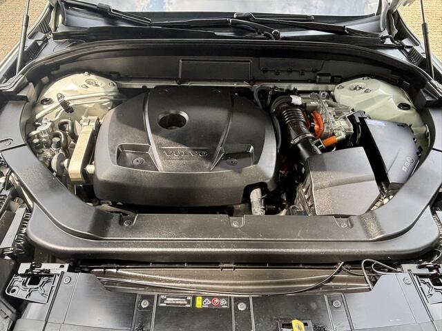 Volvo XC60 T8 AWD R-Design Keyless 360 Luchtvering Pano