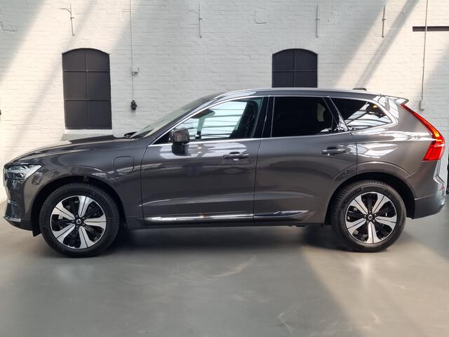 Volvo XC60 2.0 T6 Plug-in hybrid AWD Plus Bright PANO / TREKHAAK / STUURVERWARMING / HARMAN KARDON