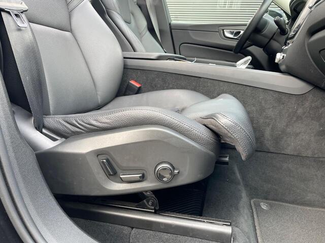 Volvo XC60 2.0 Recharge T8 AWD Inscription | Trekhaak | Blis | Adaptive Cruise Controle | Panorama Schuifdak | Memory | Harman/Kardon | Adaptive LED |