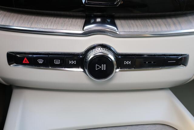 Volvo XC60 T5 AWD Inscription - IntelliSafe Assist - Parkeercamera achter - Verwarmde voorstoelen, stuur & achterbank - Parkeersensoren achter - Volvo On Call - Standkachel - Extra getint glas - 20' LMV