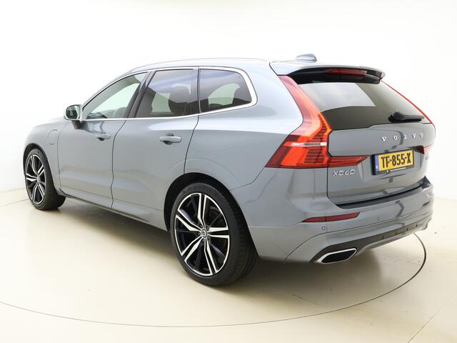 Volvo XC60 T8 390pk AWD R-Design / Luchtvering / Panorama dak / Geventileerde stoelen / Rondom zicht camera / BLIS /