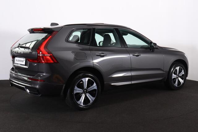 Volvo XC60 T6 Recharge AWD Plus Dark - LONG RANGE - Panorama/schuifdak - IntelliSafe Assist & Surround - 360º Camera - Adaptieve LED koplampen - Verwarmde voorstoelen, stuur & achterbank - Parkeersensoren voor & achter - Elektr. bedienb. voorstoelen met geheugen - D