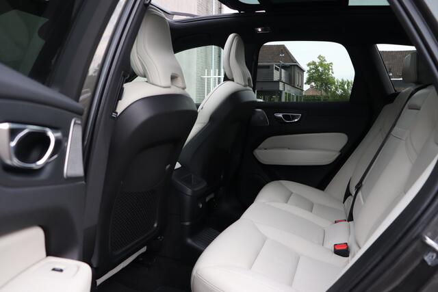 Volvo XC60 2.0 T8 AWD Inscription Pano Trekhaak