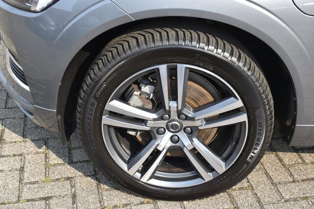 Volvo XC60 T6 340PK Plug-in hybrid AWD Inscription Leer | B&W | Elec stoelen | Luchtvering | 360 Camera \ Pano dak | 20 Inch LM Velgen
