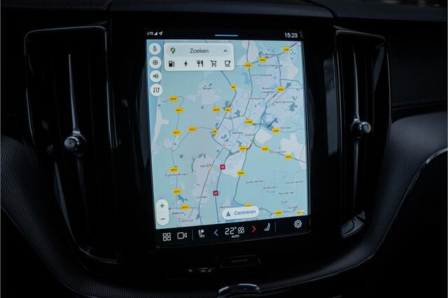 Volvo XC60 2.0 Recharge T6 AWD Ultimate Black Edition - B&W - HUD
