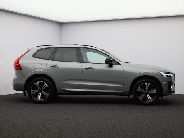 Volvo XC60 T8 AWD Plug-in hybrid Plus Bright / Trekhaak / Pan. dak / Elektr. bed. stoelen / Geïntegr. kinderzitjes / Privacy glass / Gelaagd glas