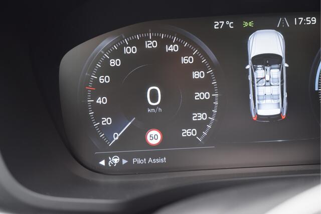 Volvo XC60 2.0 T8 Recharge AWD R-Design 304pk, Panorama, Pilot assist, Harman/kardon, Camera