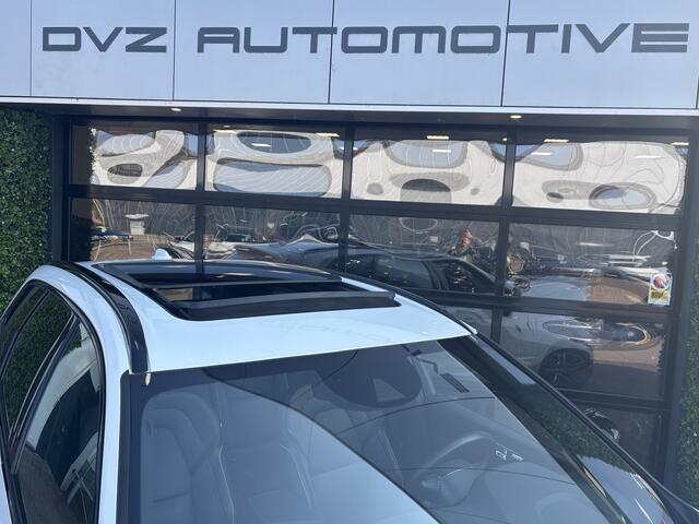 Volvo XC60 2.0 Recharge T8 390 PK AWD R-Design | Pano | Trekhaak | Luchtvering | BTW |