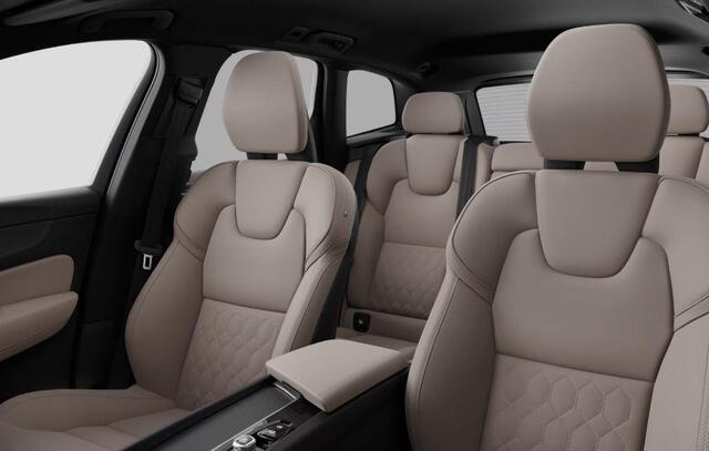 Volvo XC60 2.0 T6 Plug-in hybrid AWD Essential | Climate | Adaptive Cruise controle | Blis | Stoel + stuur verwarming | All season banden | Park Assist | Getint Glas |