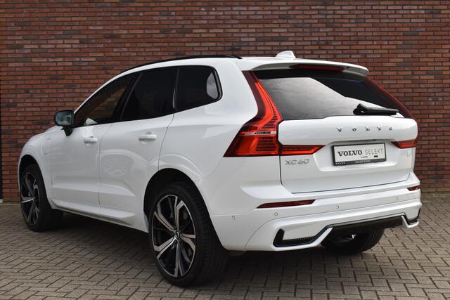 Volvo XC60 T6 350PK Plug-in hybrid AWD Plus Dark | 360 Camera | Trekhaak | Luchtvering | 21'' | Harman/Kardon |