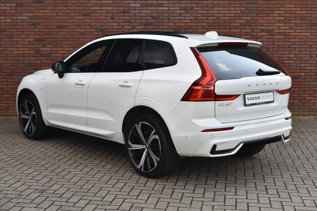 Volvo XC60 T6 350PK Plug-in hybrid AWD Plus Dark | 360 Camera | Trekhaak | Luchtvering | 21'' | Harman/Kardon |