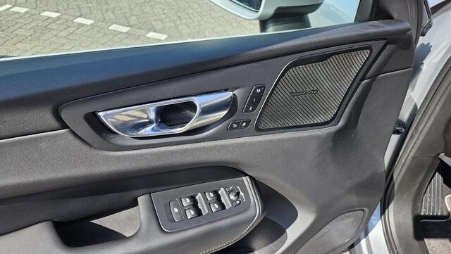 Volvo XC60 2.0 T5 R-Design