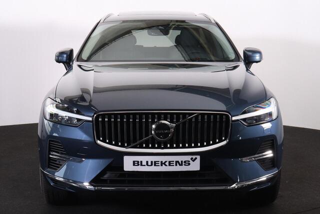 Volvo XC60 T6 Recharge AWD Ultra Bright - LONG RANGE - Panorama/schuifdak - IntelliSafe Assist & Surround - 360º Camera - Harman/Kardon audio - Adaptieve LED koplampen - Verwarmde voorstoelen, stuur & achterbank - Parkeersensoren voor & achter - Elektr. bedienb. voo