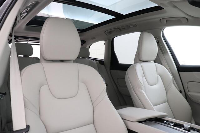 Volvo XC60 T6 PLUG-IN HYBRID AWD PLUS BRIGHT [MY25] -PANO.DAK|LUCHTVERING|TREKHAAK|ADAP.LED|PRIVACY.GLASS
