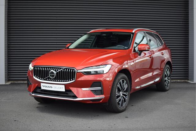 Volvo XC60 T6 350pk AWD Inscription / Long Range / H&K Audio / Leder / Panoramadak / FULL-LED / Stoel + Stuurw. Verwarming / Elektr. Bestuurdersstoel / 360 Camera / Trekhaak / 19'' / ACC / Draadloze oplader /