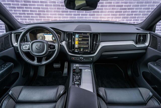 Volvo XC60 T6 Recharge AWD R-Design | Luchtvering | Trekhaak | Parkeerverwarming | Adaptive Cruise control | Camera | Verwarmbare voorruit | Adaptieve Full LED koplampen | Geheugen best. stoel