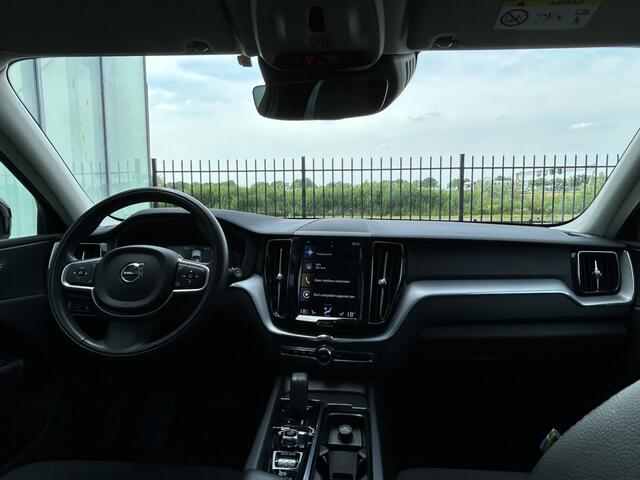 Volvo XC60 Recharge T6 AWD Business Pro | Panoramadak