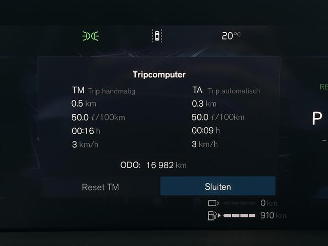 Volvo XC60 2.0 T6 Plug-in hybrid AWD Plus Dark / Trekhaak / Pano. dak / Harman Kardon / 360 camera / Elek. stoelen / Stoel + stuur verwarmd /