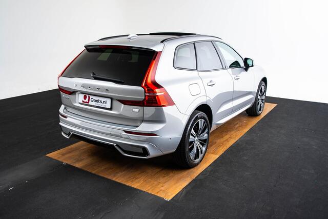 Volvo XC60 2.0 T6 Plug-in hybrid AWD Inscription Trekhaak - Panoramadak - Advanced Air Cleaner - Harman Kardon - Stuurwielverwarming - Cruise Control - Park Assist Pilot - Stoelverwarming voor - Verwarmbare voorruit -