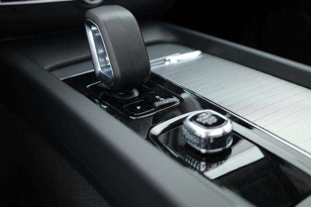 Volvo XC60 T8 Recharge Plus Dark | Pano | 21'' | Memory seats | 360cam | Harman Kardon | Pilot Assist