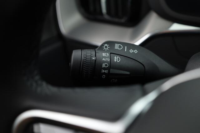 Volvo XC60 T8 Recharge Plus Dark | Pano | 21'' | Memory seats | 360cam | Harman Kardon | Pilot Assist