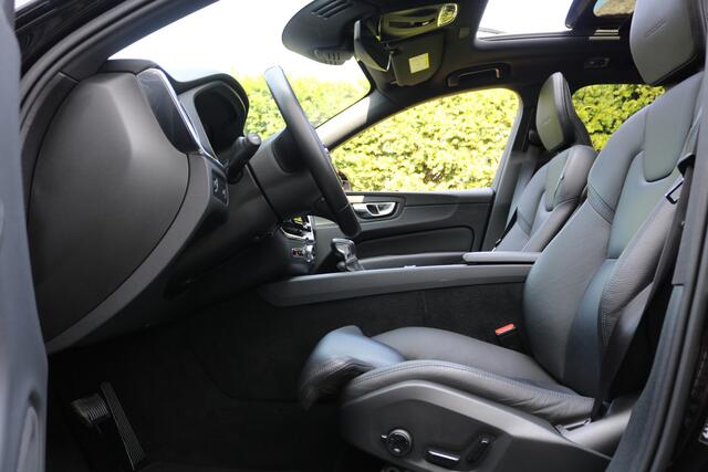 Volvo XC60 2.0 B5 AWD Inscription (Panoramadak Sportleder/Memory Navi HarmanKardon Blis ACC Full-Led 20InchLMV Pdc V+A)