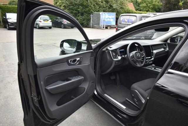 Volvo XC60 XC 60 T6 AWD Core Plug-In