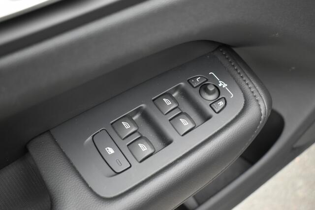Volvo XC60 XC 60 T6 AWD Core Plug-In