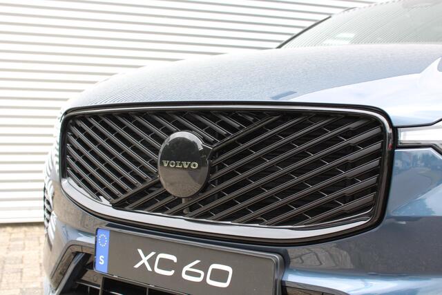 Volvo XC60 2.0 T6 Plug-in hybrid AWD Plus Black Edition Automaat / Panoramadak / Privacy Glass / MY2026