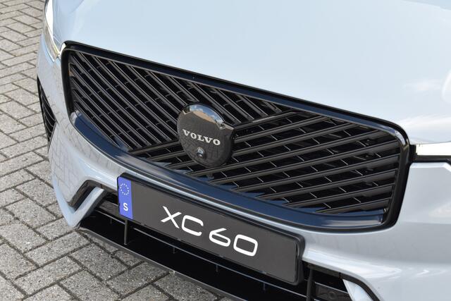 Volvo XC60 T6 350PK Plug-in hybrid AWD Ultra Black Edition | Luchtvering | Panoramadak | B&W Audio | 22'' |